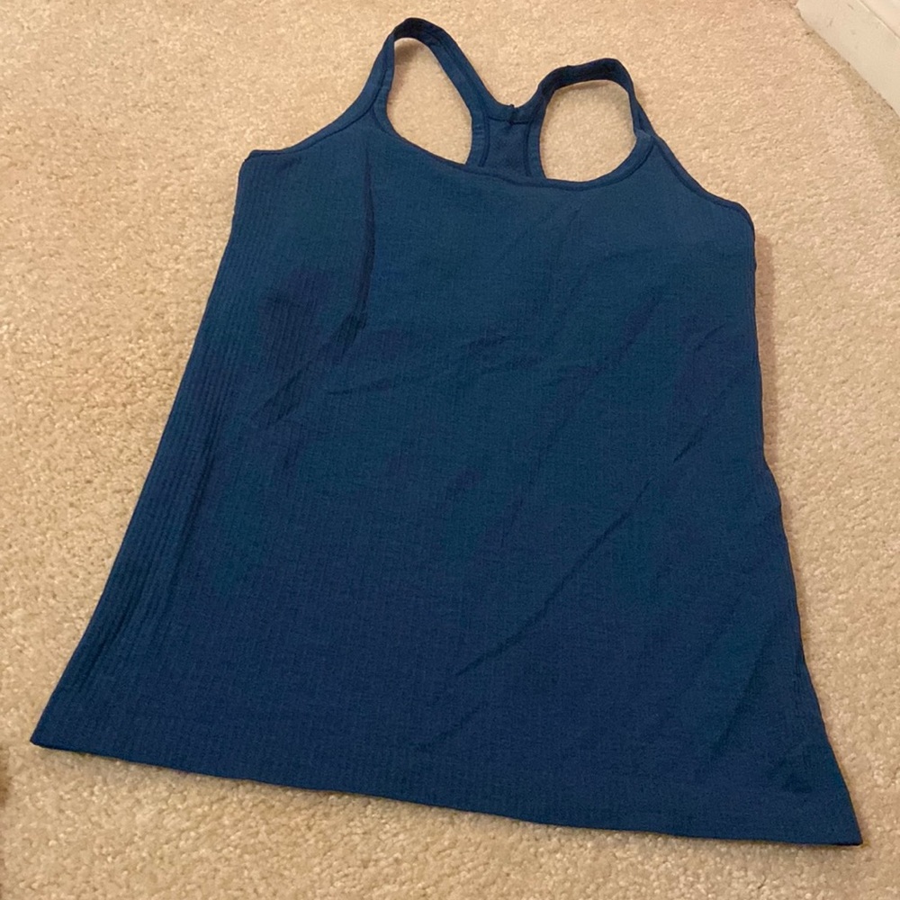 Lululemon ebb to street tank